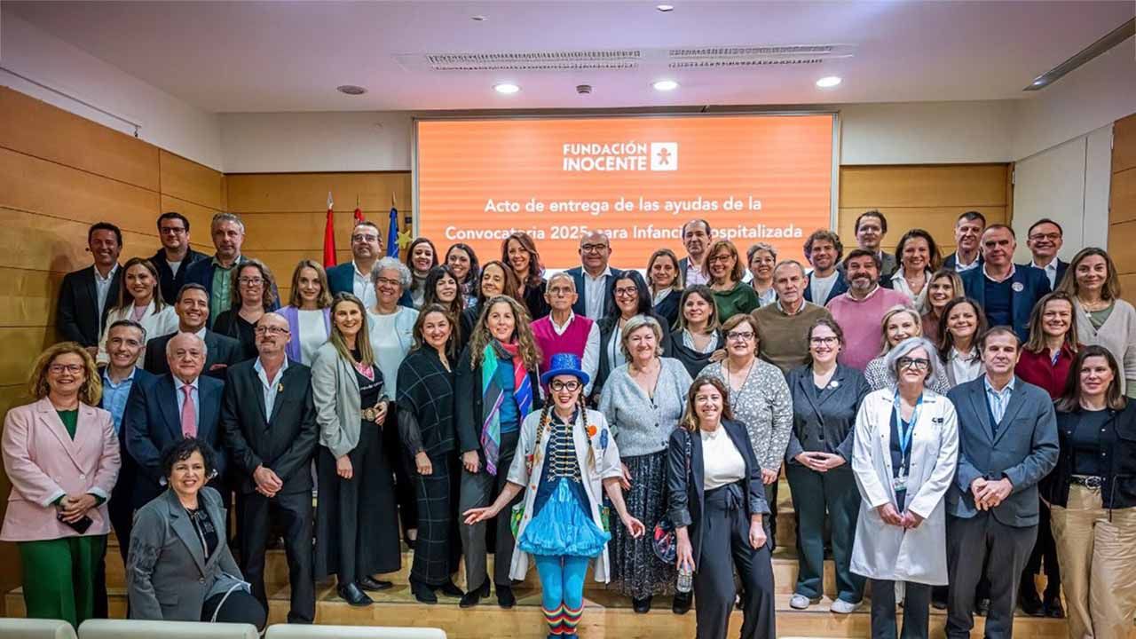 La Fundación Inocente renueva su apoyo a la magia solidaria de Abracadabra